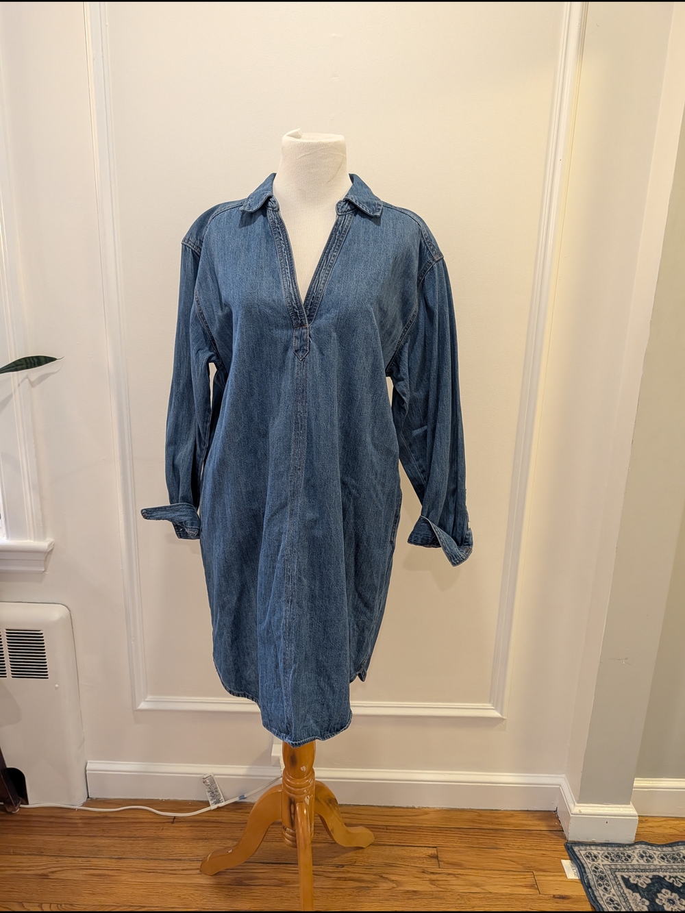 Universal Thread Women's Long Sleeve Denim Shirt Jacket - Blue